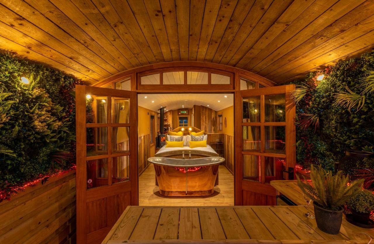 Ashwood Shepherd Hut -Ockeridge Rural Retreats Worcester Exterior foto