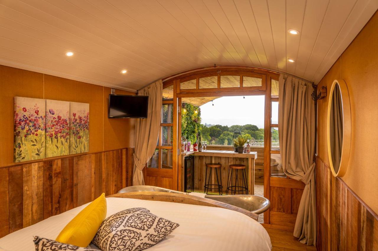 Ashwood Shepherd Hut -Ockeridge Rural Retreats Worcester Exterior foto
